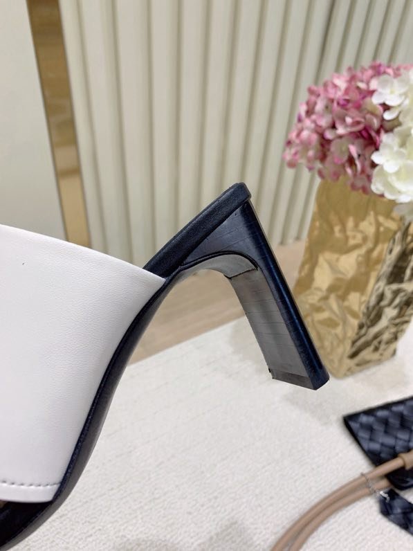 Босоніжки фото 7