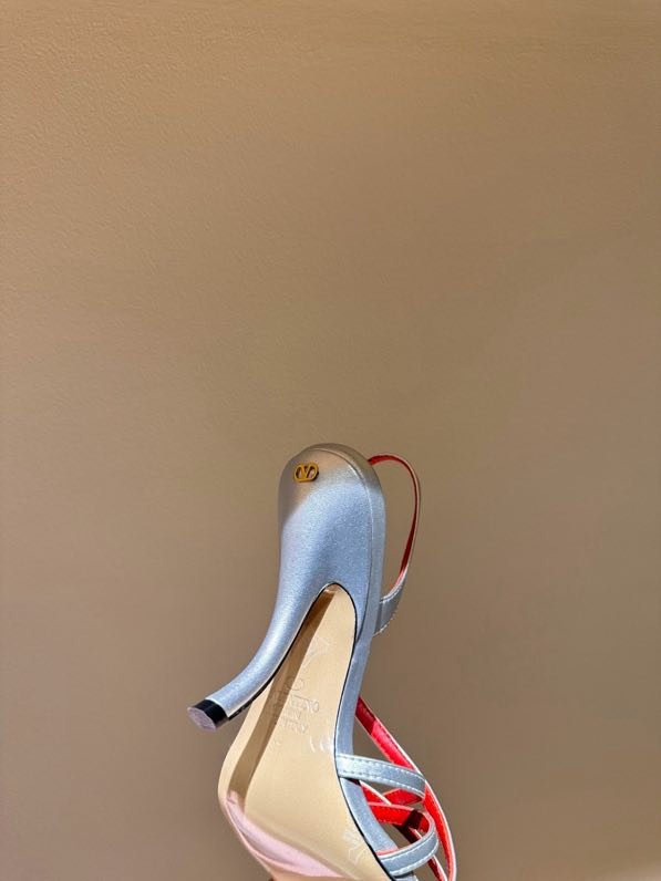 Босоножки фото 7