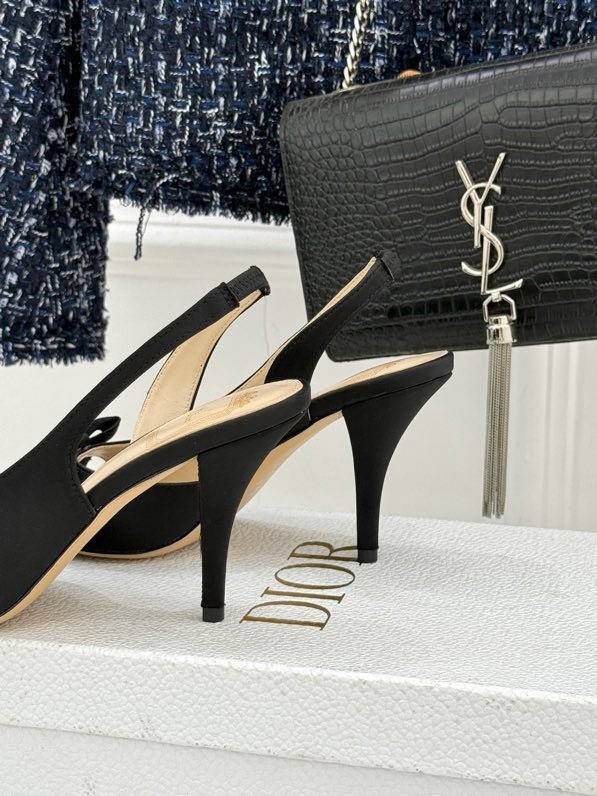 Босоножки фото 7