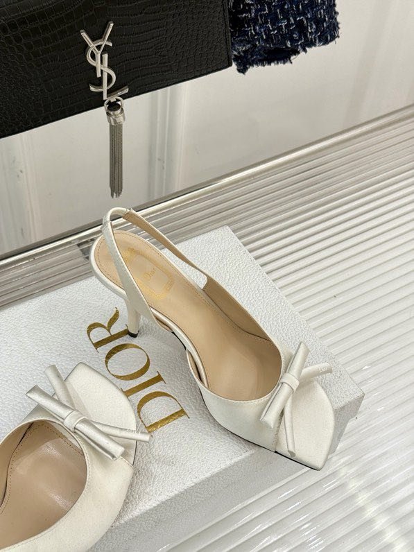 Босоножки фото 7