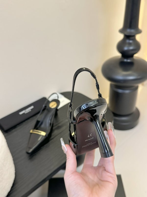 Босоножки фото 7