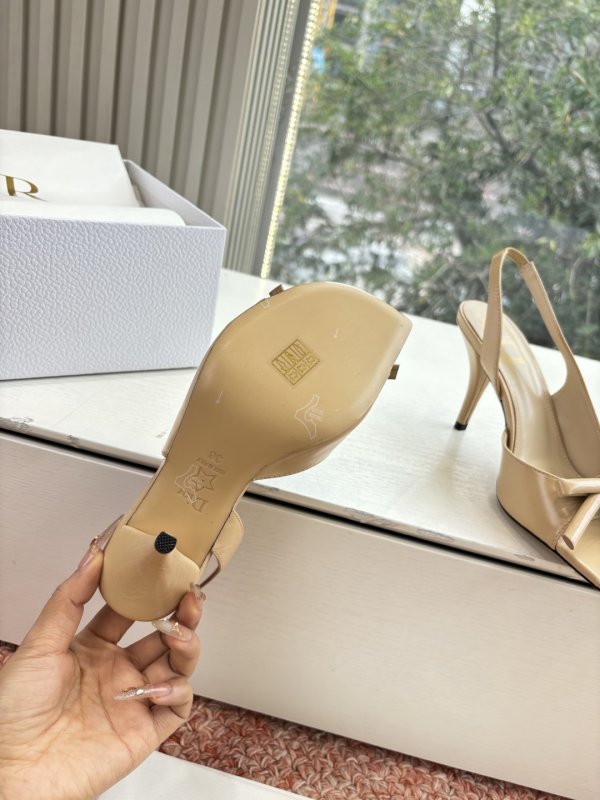 Босоніжки фото 7