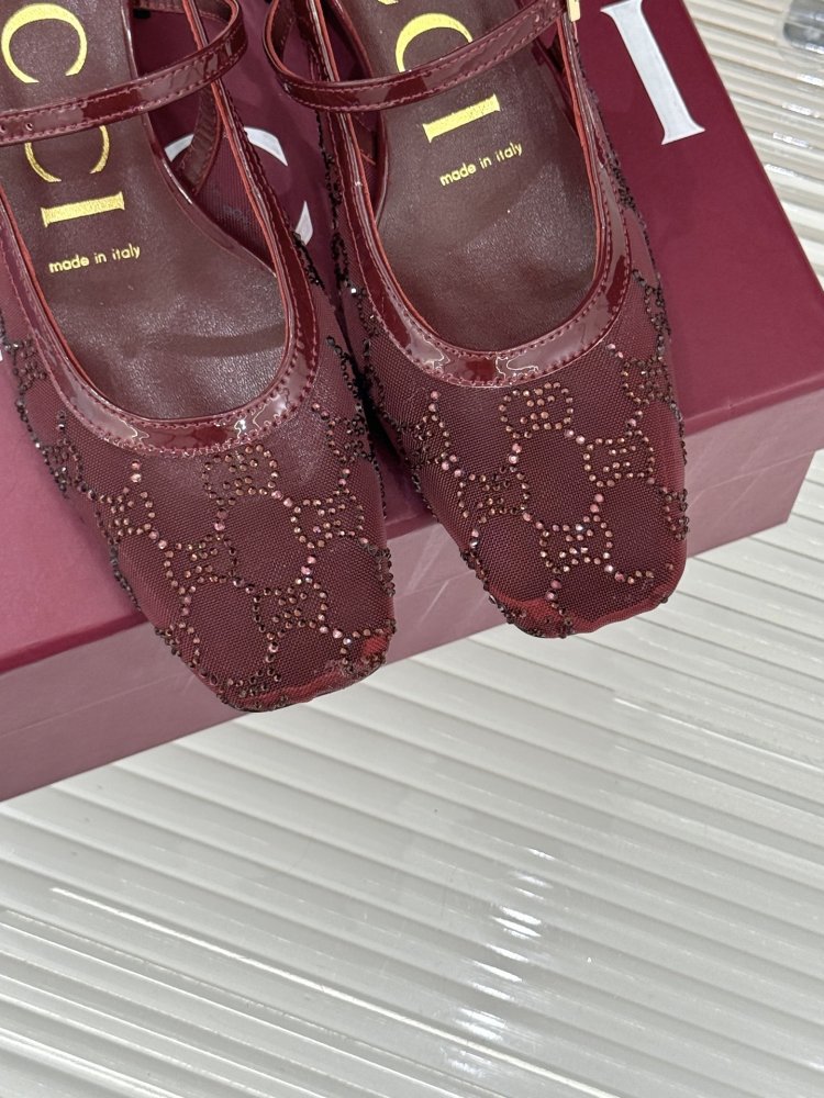 Босоножки фото 7