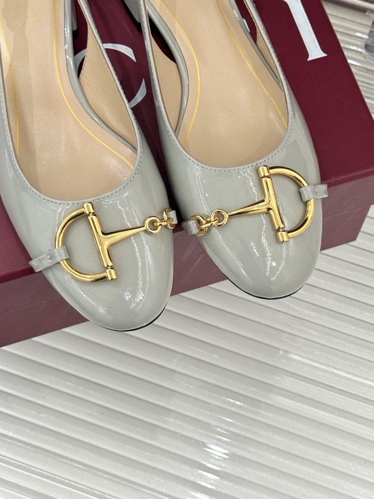 Босоножки фото 7