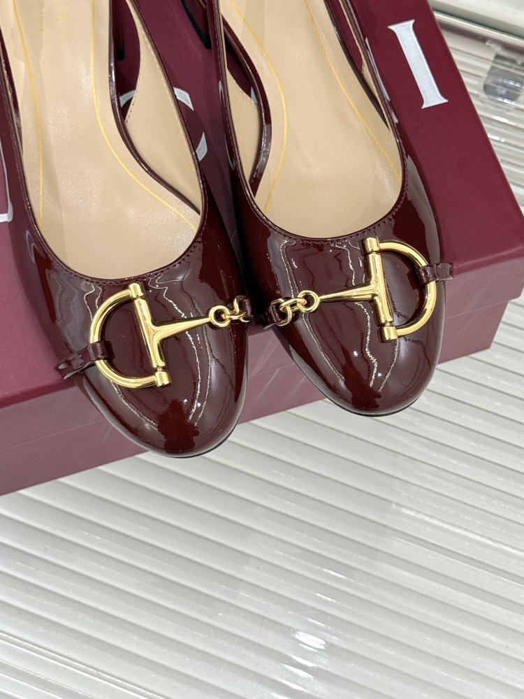 Босоножки фото 7