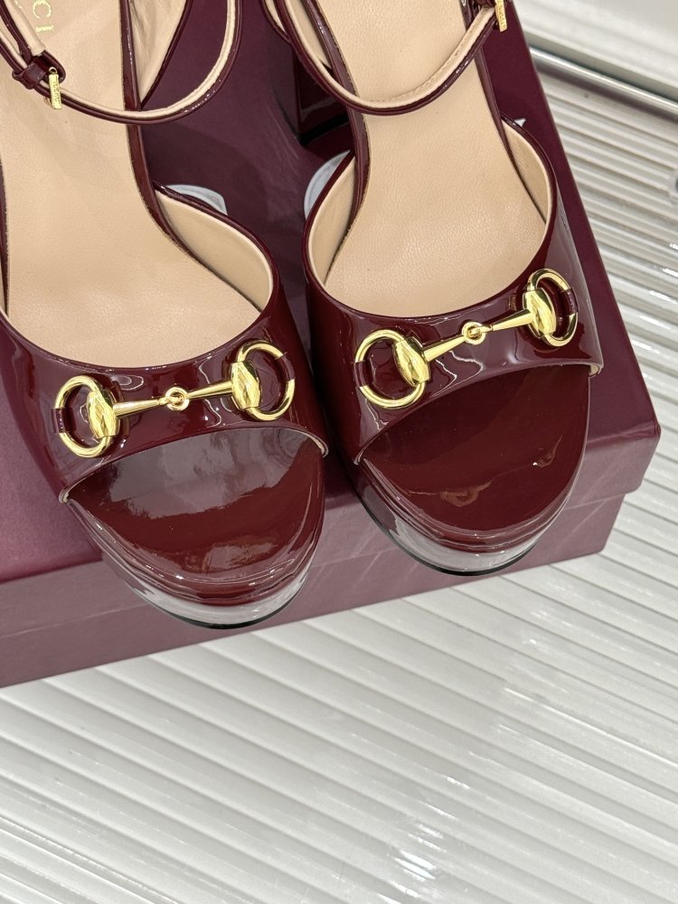 Босоножки фото 7