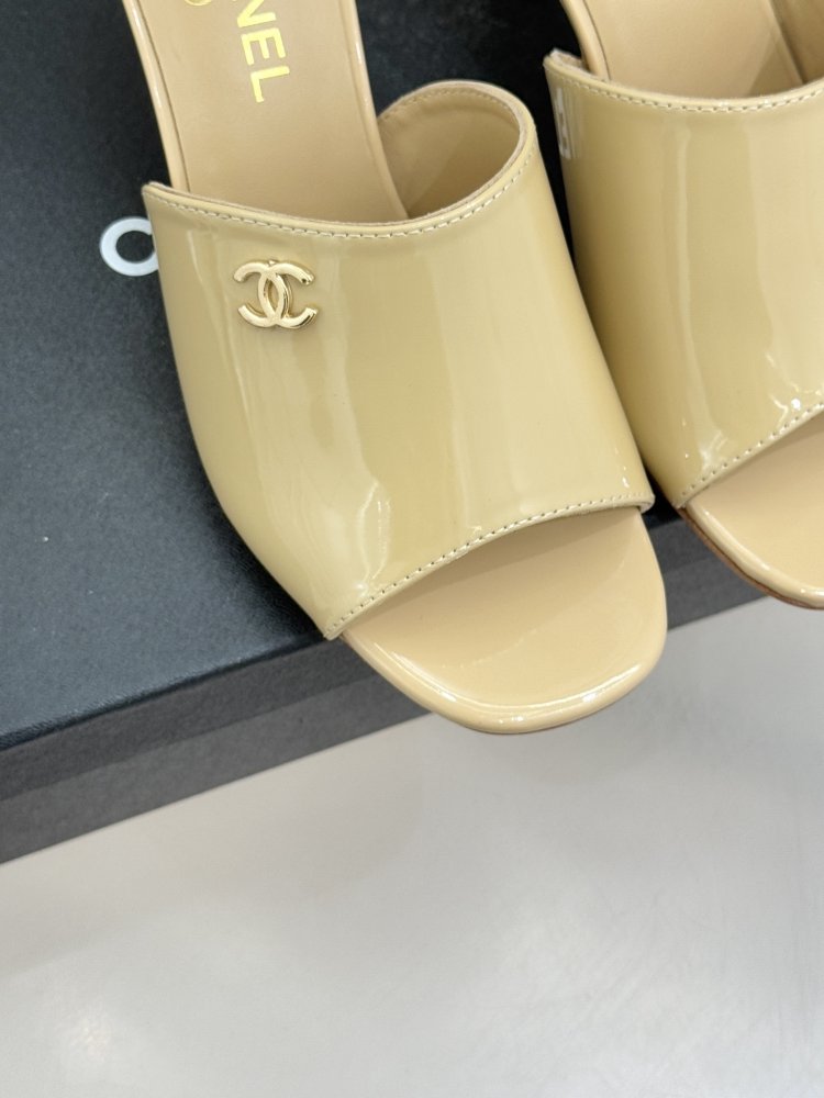 Босоніжки фото 7