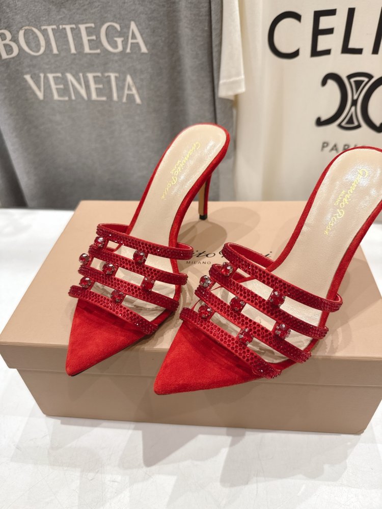 Босоножки фото 7