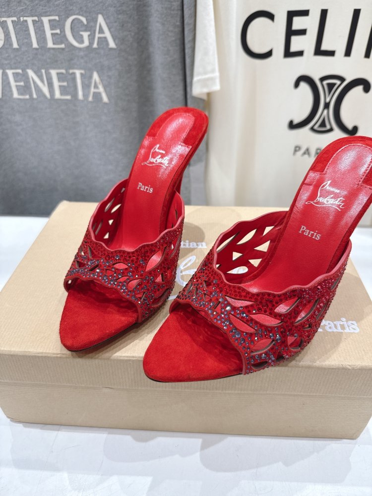 Босоножки фото 7