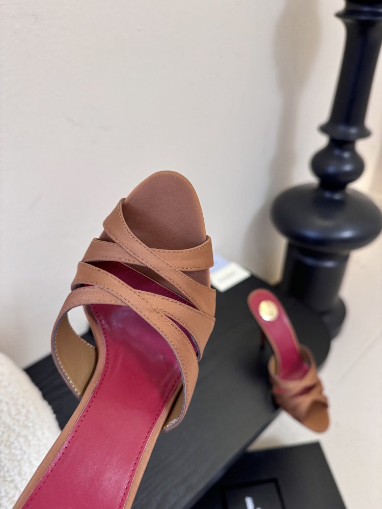 Босоножки фото 7