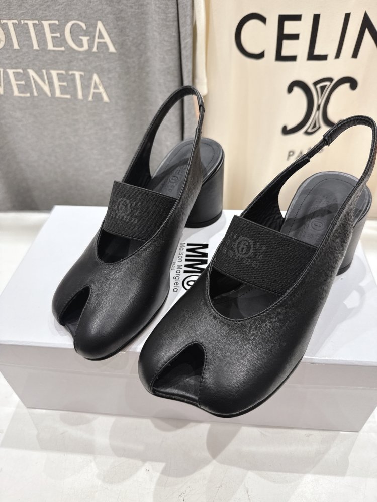 Босоножки фото 7