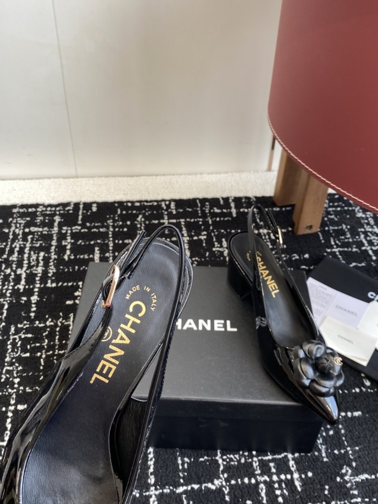 Босоножки фото 8