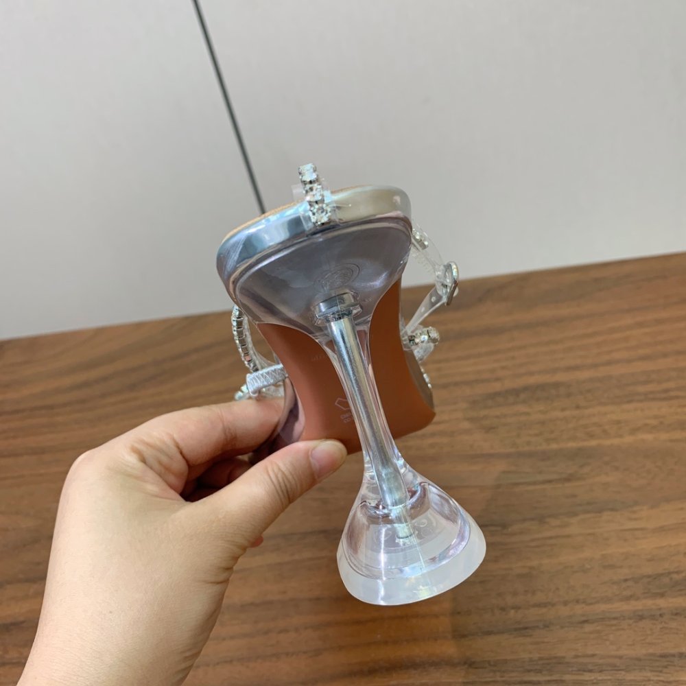 Босоножки фото 8