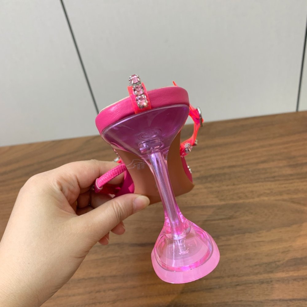 Босоножки фото 8