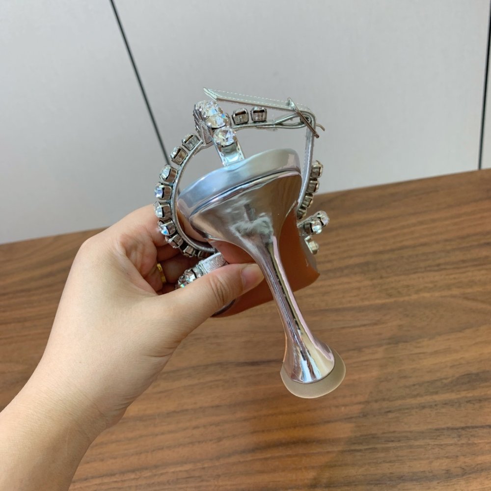 Босоножки фото 8