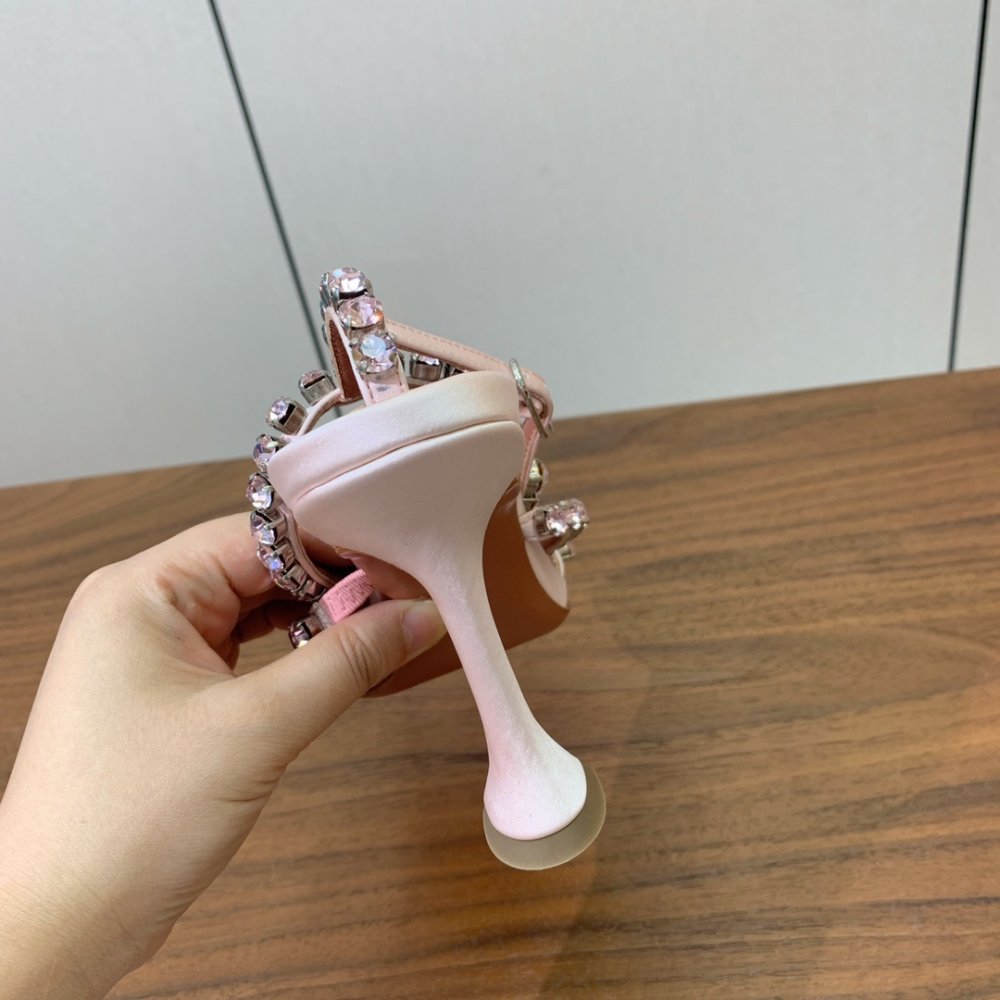 Босоножки фото 8