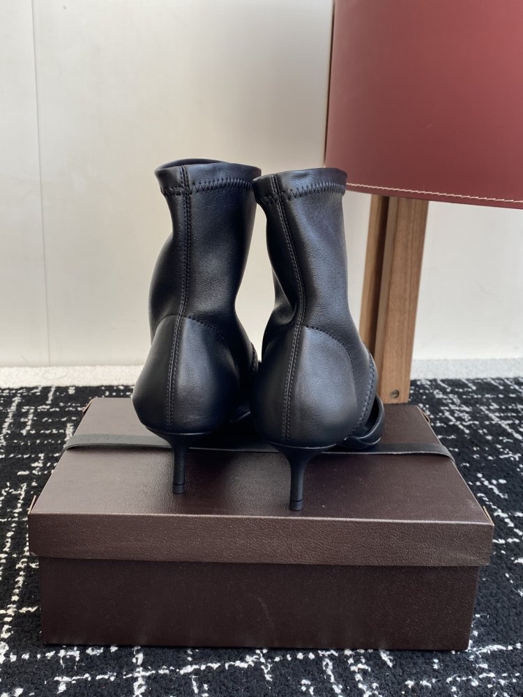 Босоножки фото 8