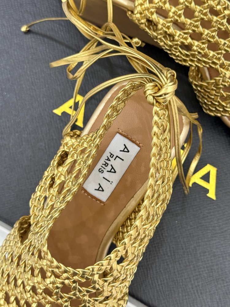 Босоніжки фото 8