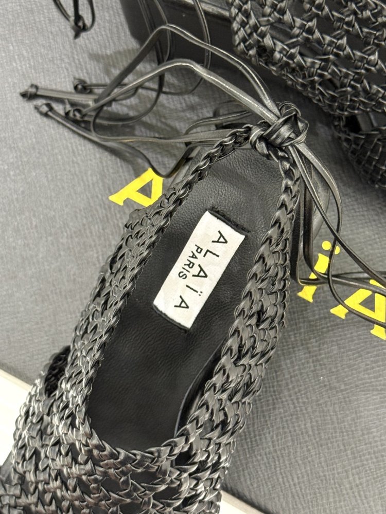 Босоніжки фото 8