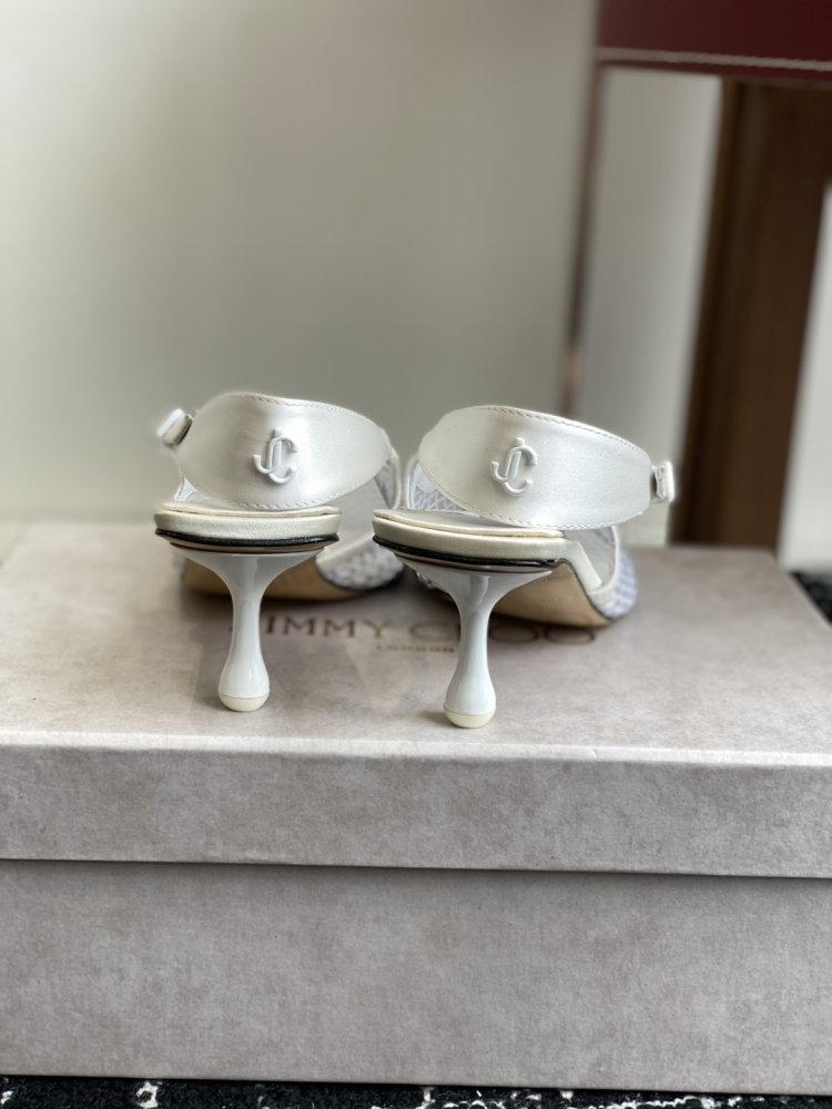 Босоножки фото 8