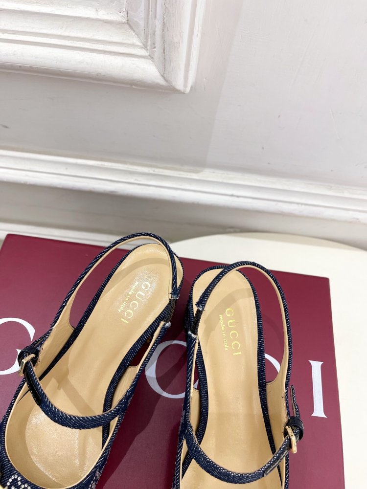 Босоножки фото 8