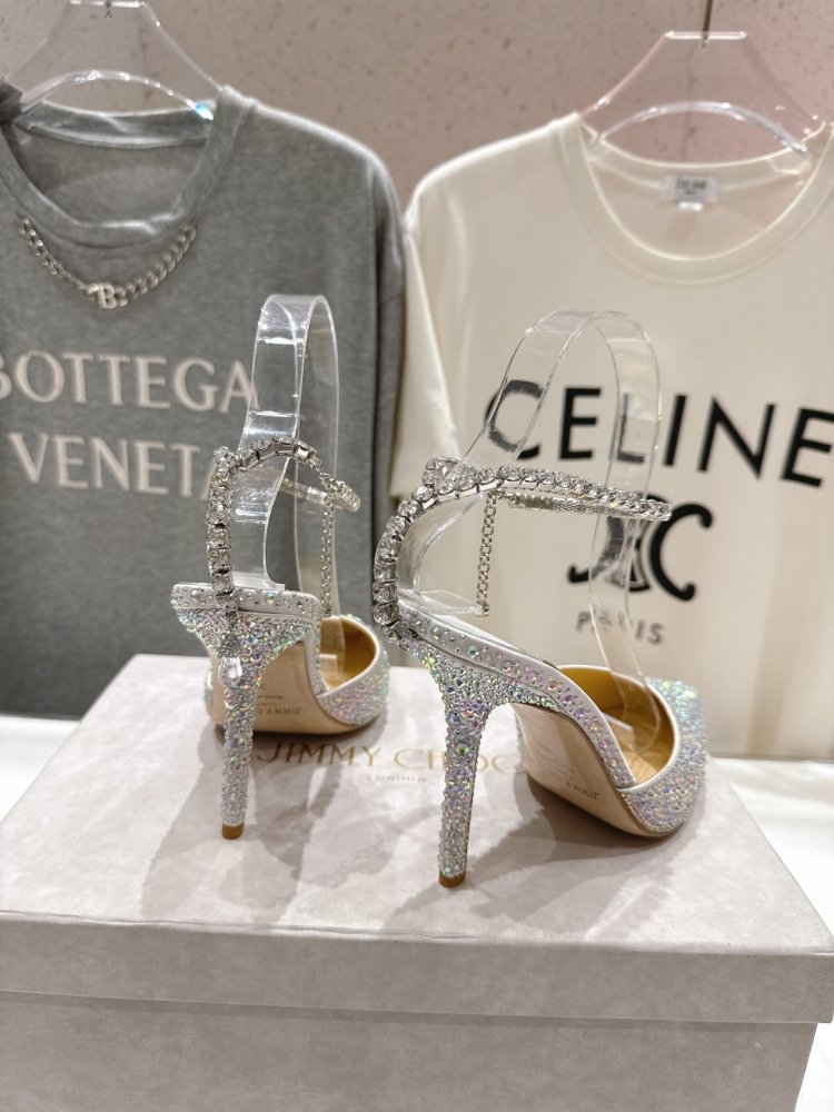 Босоножки фото 8