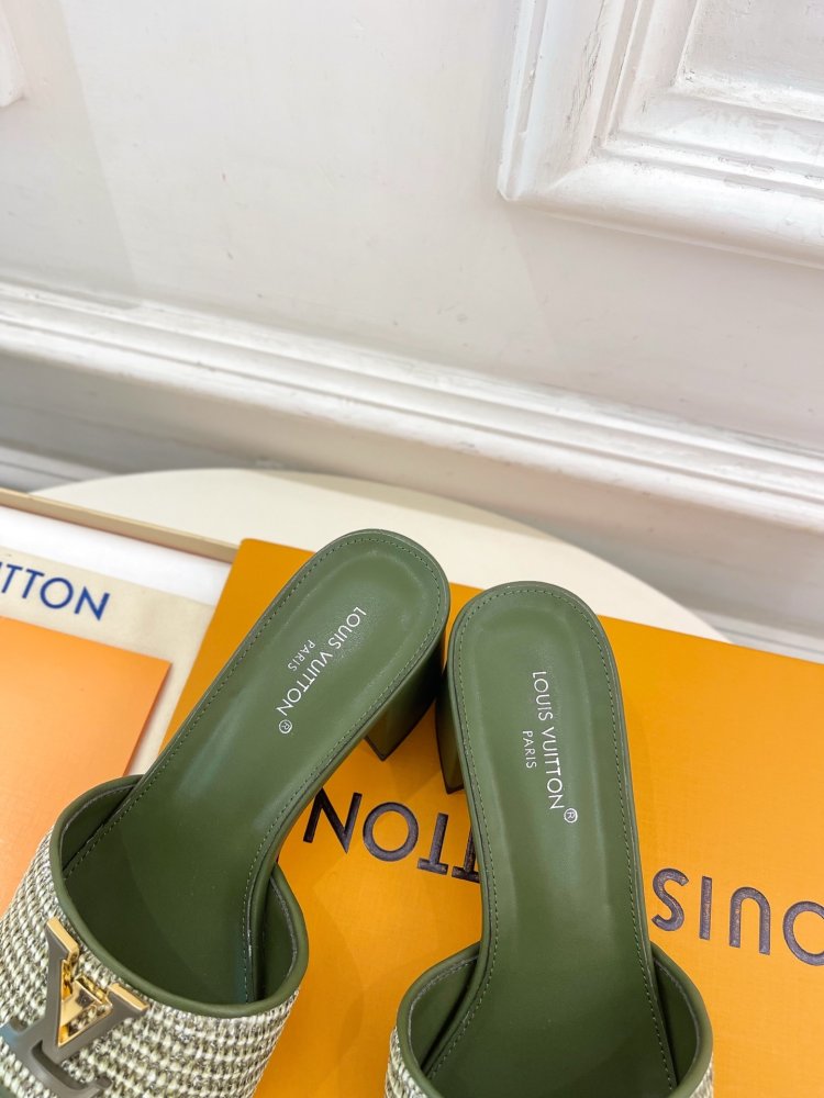 Босоніжки фото 8