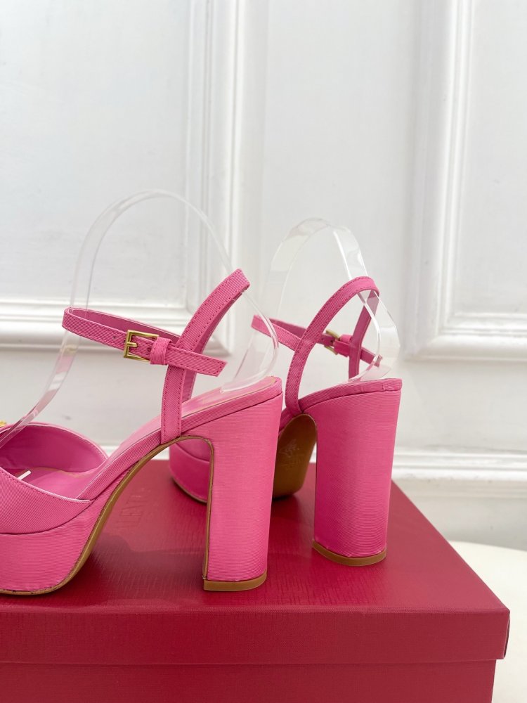 Босоніжки фото 8