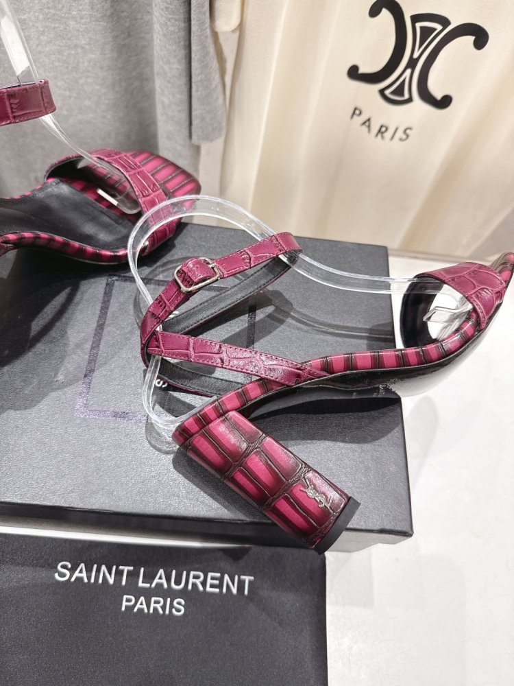 Босоніжки фото 8