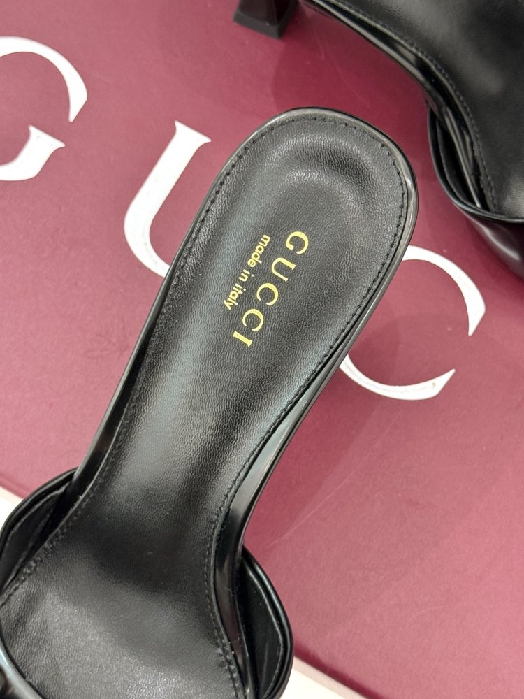 Босоножки фото 8