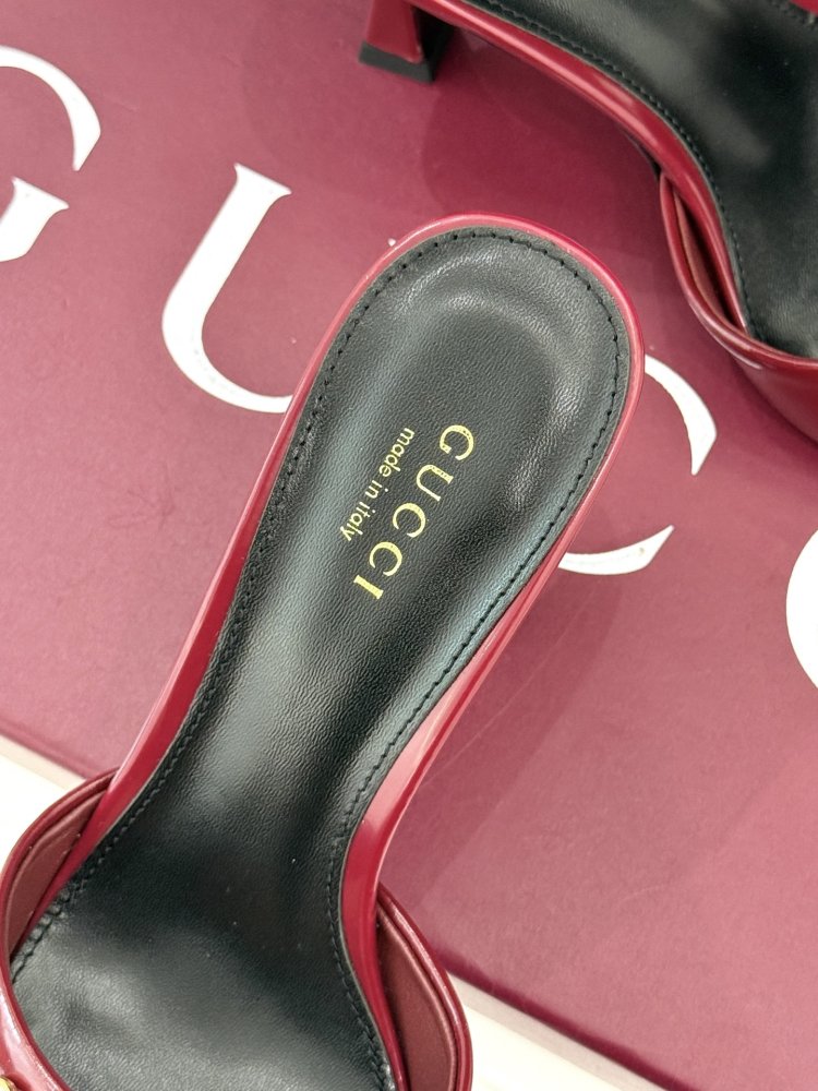 Босоножки фото 8