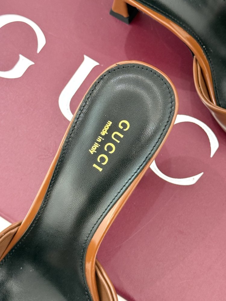 Босоножки фото 8