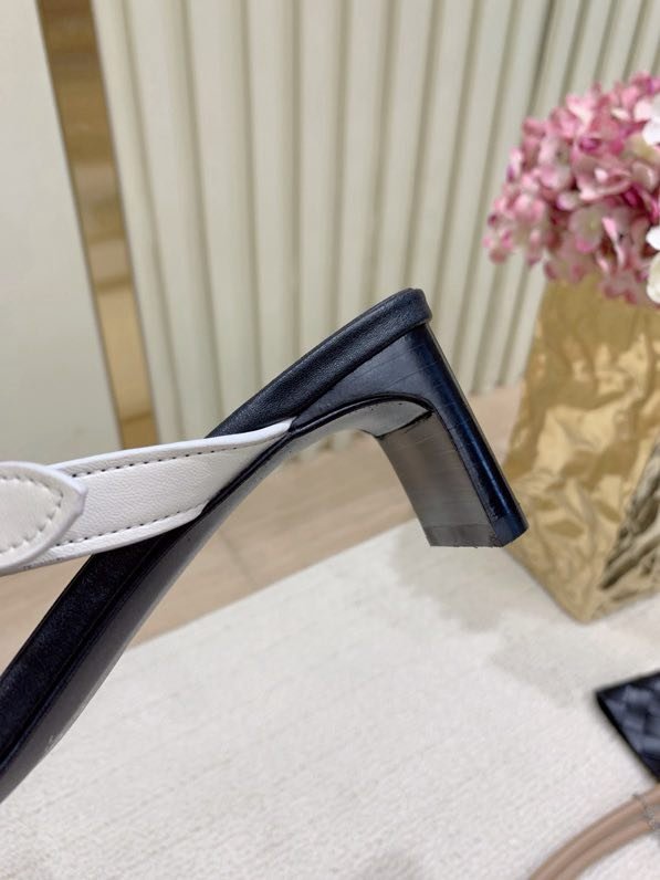 Босоножки фото 8