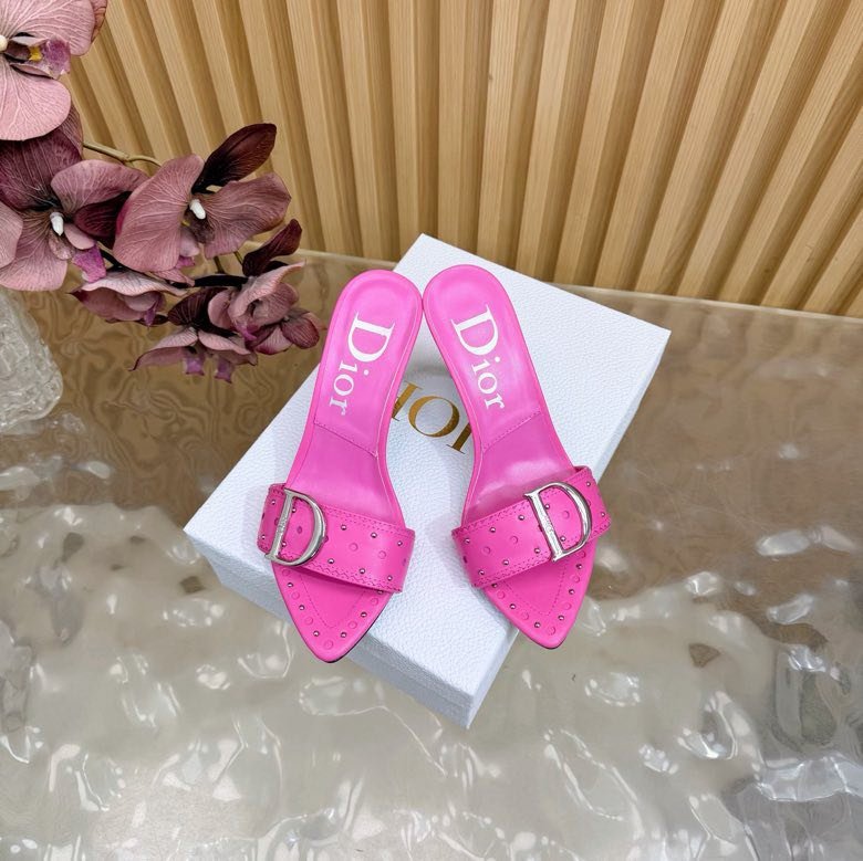 Босоножки фото 8