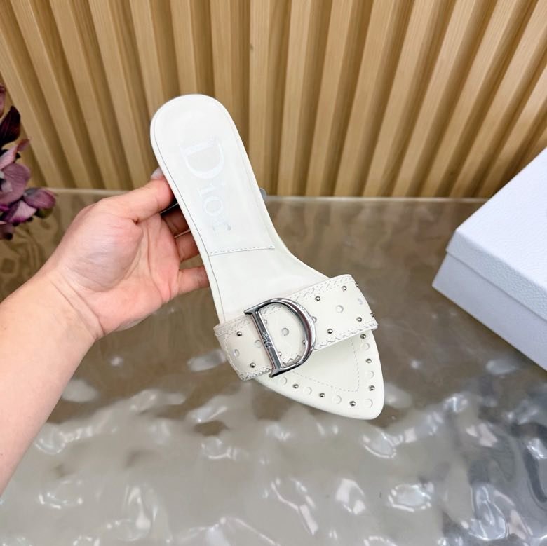 Босоножки фото 8