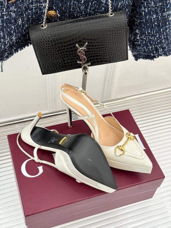 Босоніжки фото 8