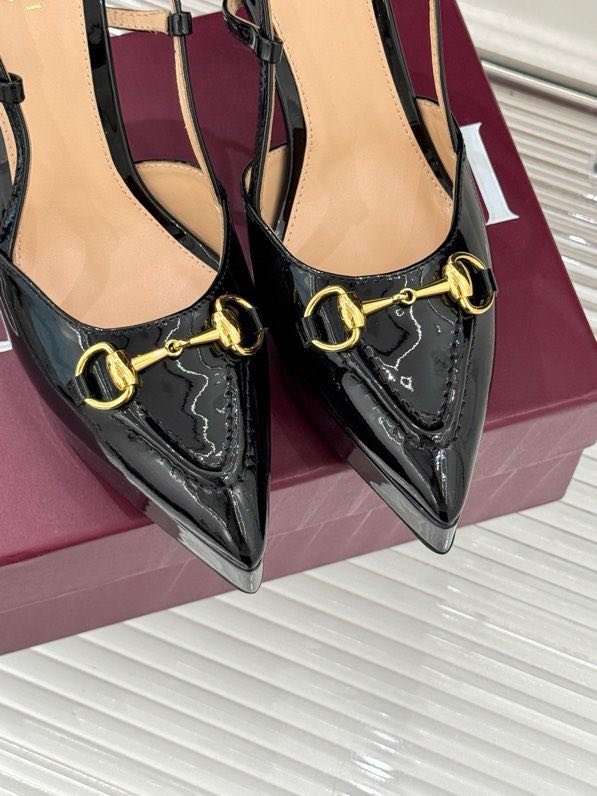 Босоніжки фото 8