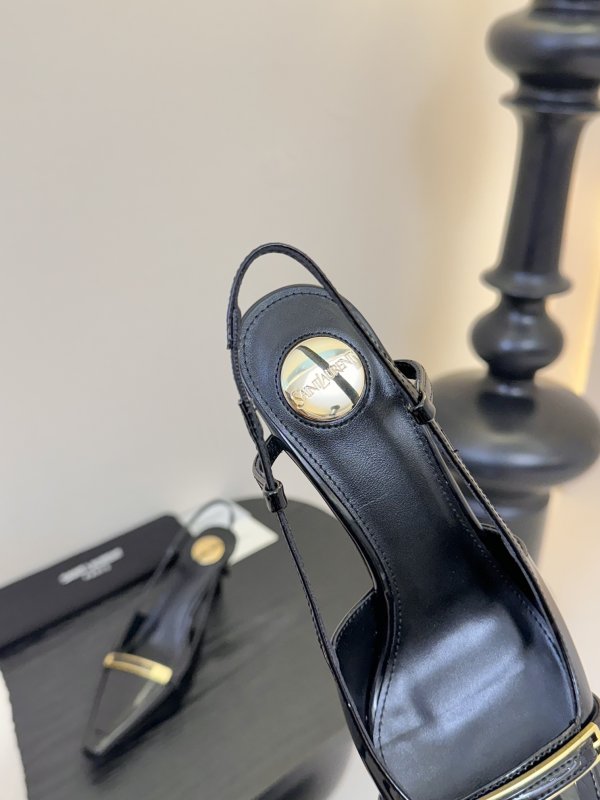 Босоножки фото 8