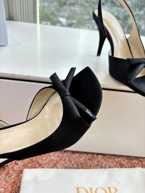 Босоніжки фото 8