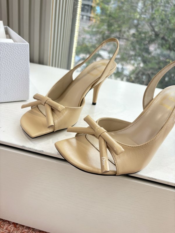 Босоніжки фото 8