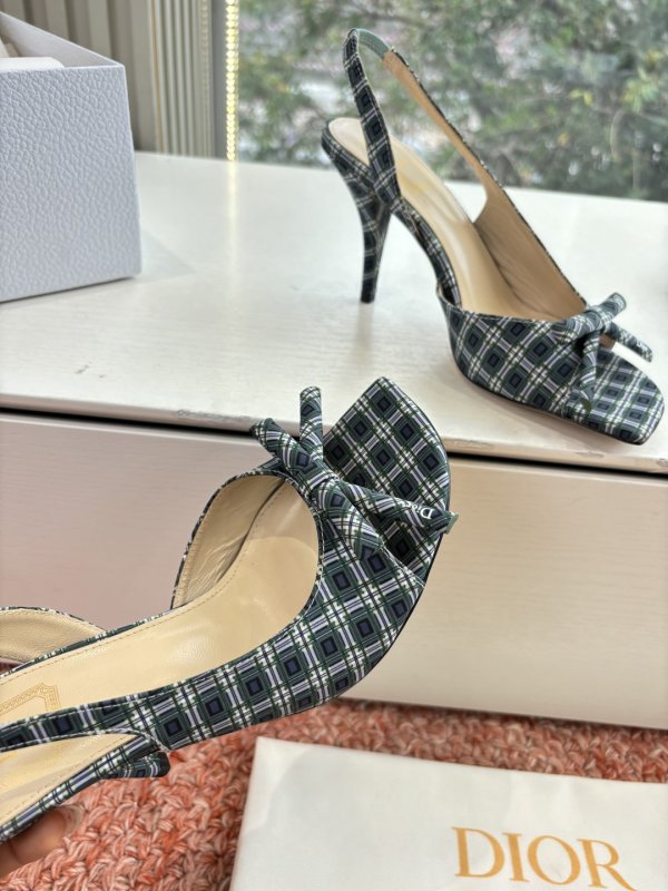 Босоніжки фото 8