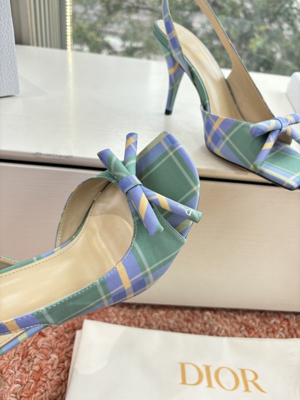 Босоніжки фото 8