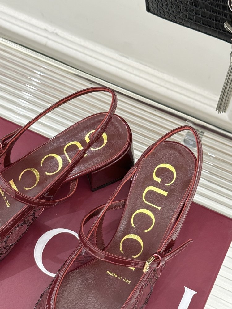 Босоножки фото 8