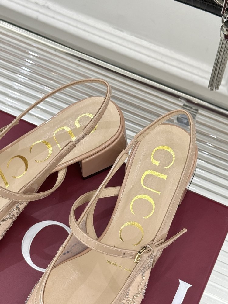 Босоножки фото 8