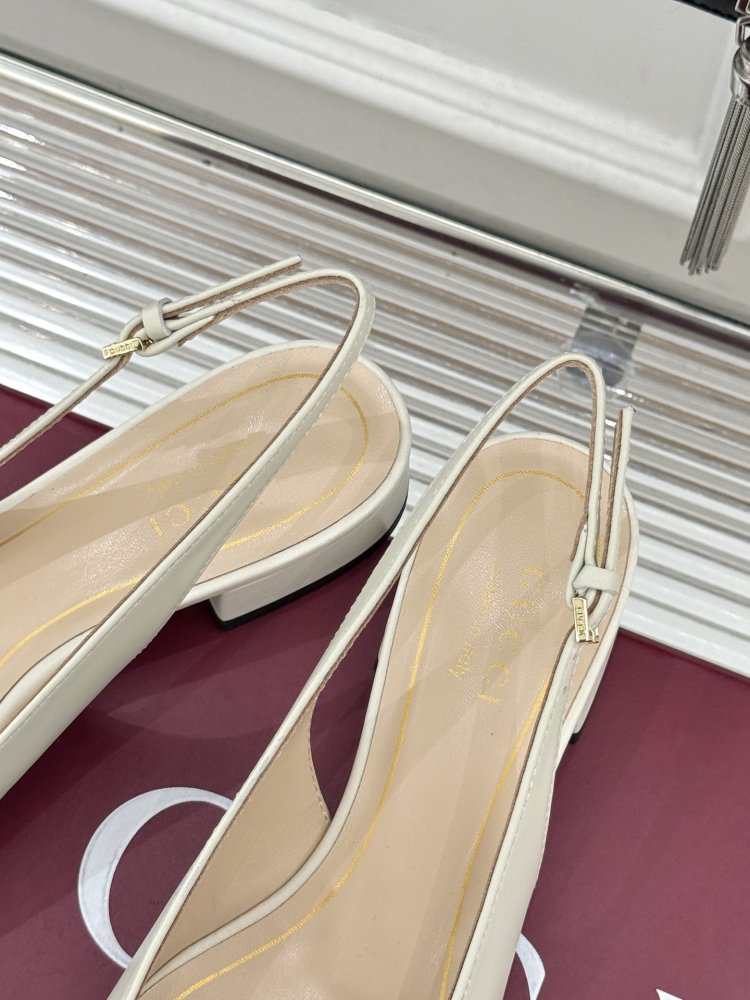 Босоножки фото 8