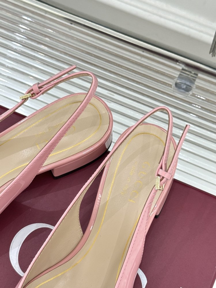 Босоножки фото 8