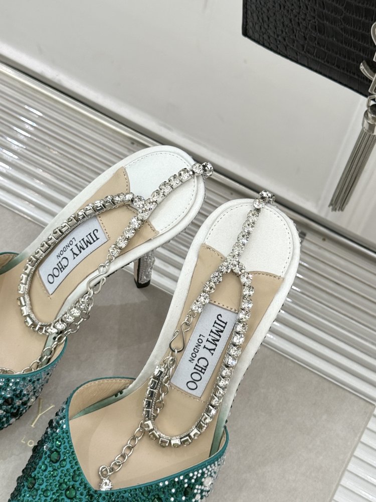 Босоножки фото 8