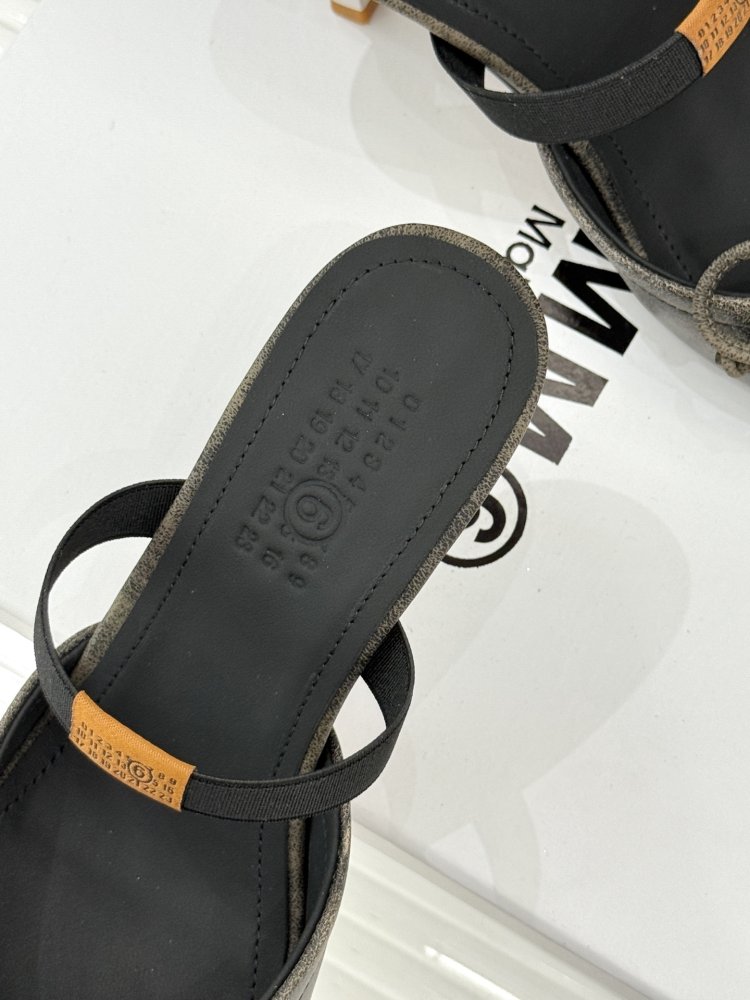 Босоножки фото 8