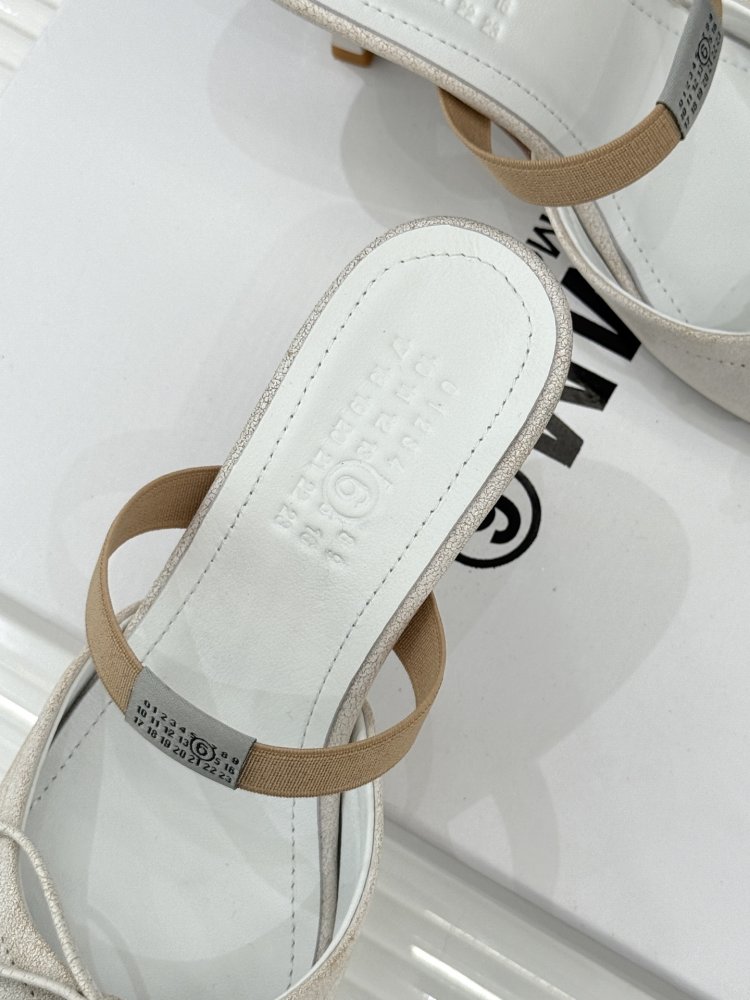 Босоножки фото 8