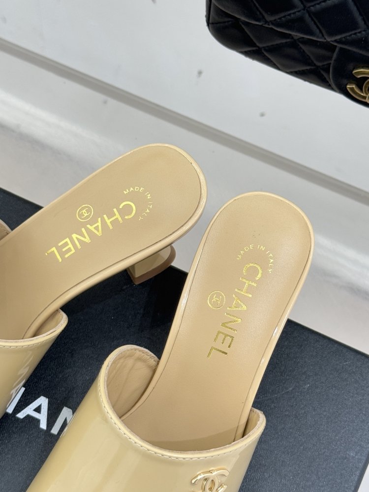 Босоніжки фото 8